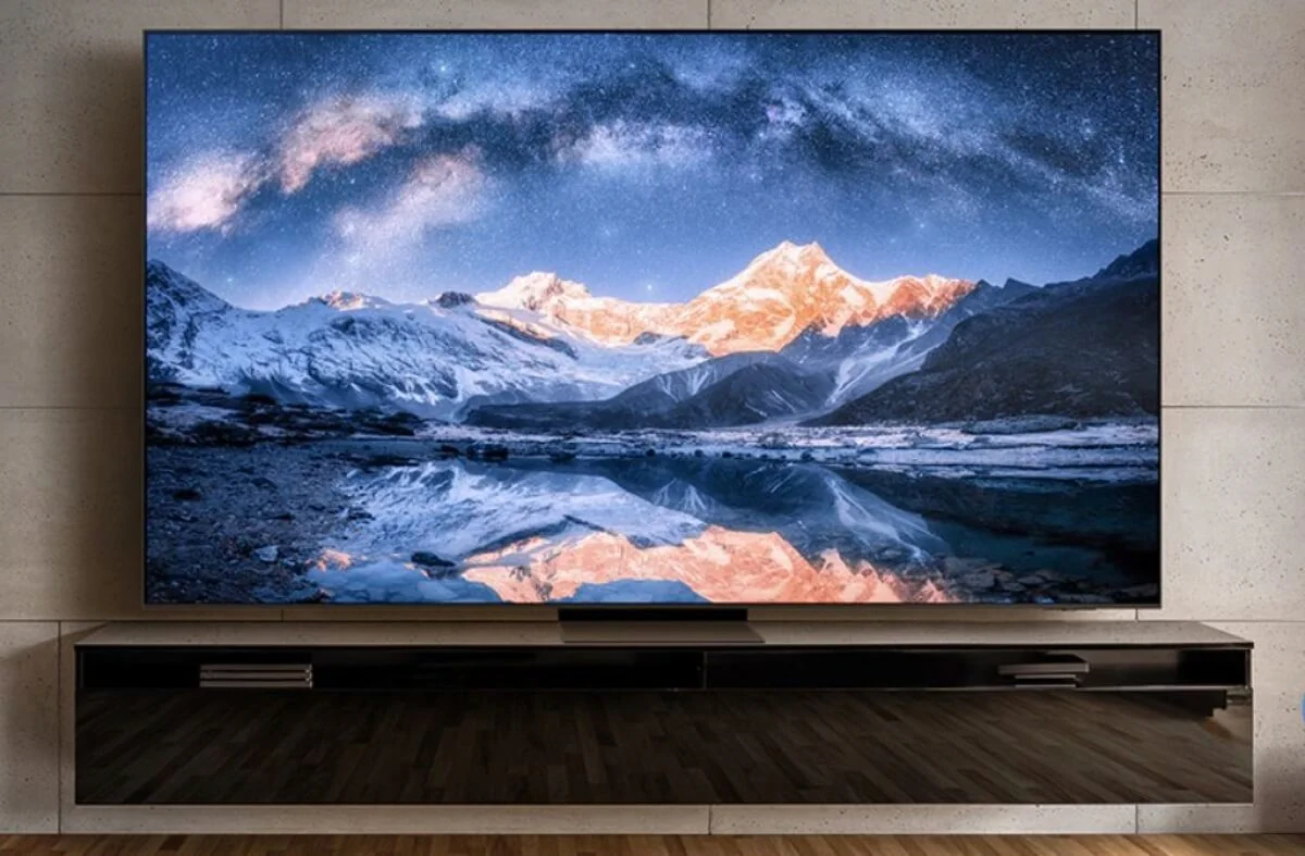 Naujas Samsung QNC990 televizorius
