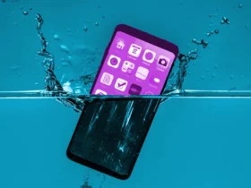Kaip išvalyti telefono garsiakalbius nuo vandens
